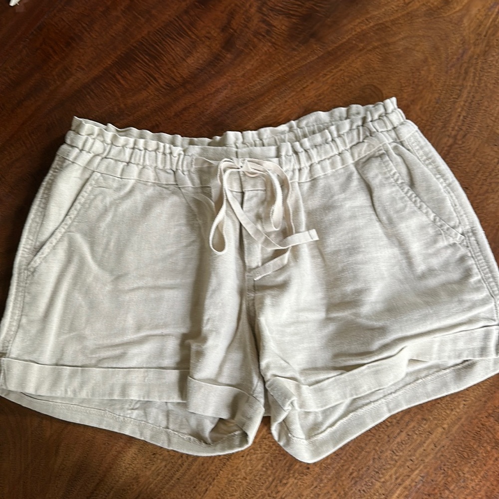 Old Navy linen shorts - 2 available
